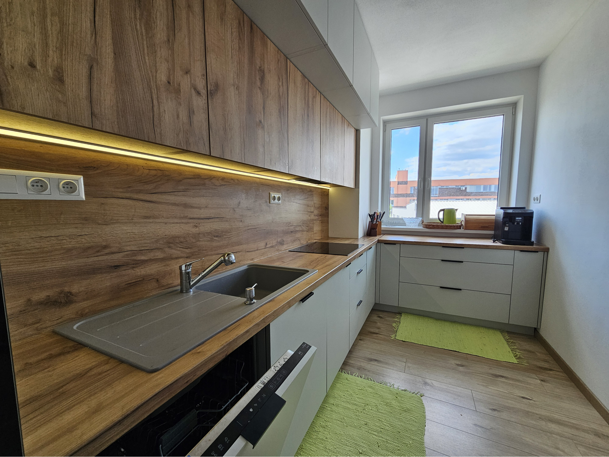 3i byt Trenčín prenájom , NOVOSTAVBA, 2x parking