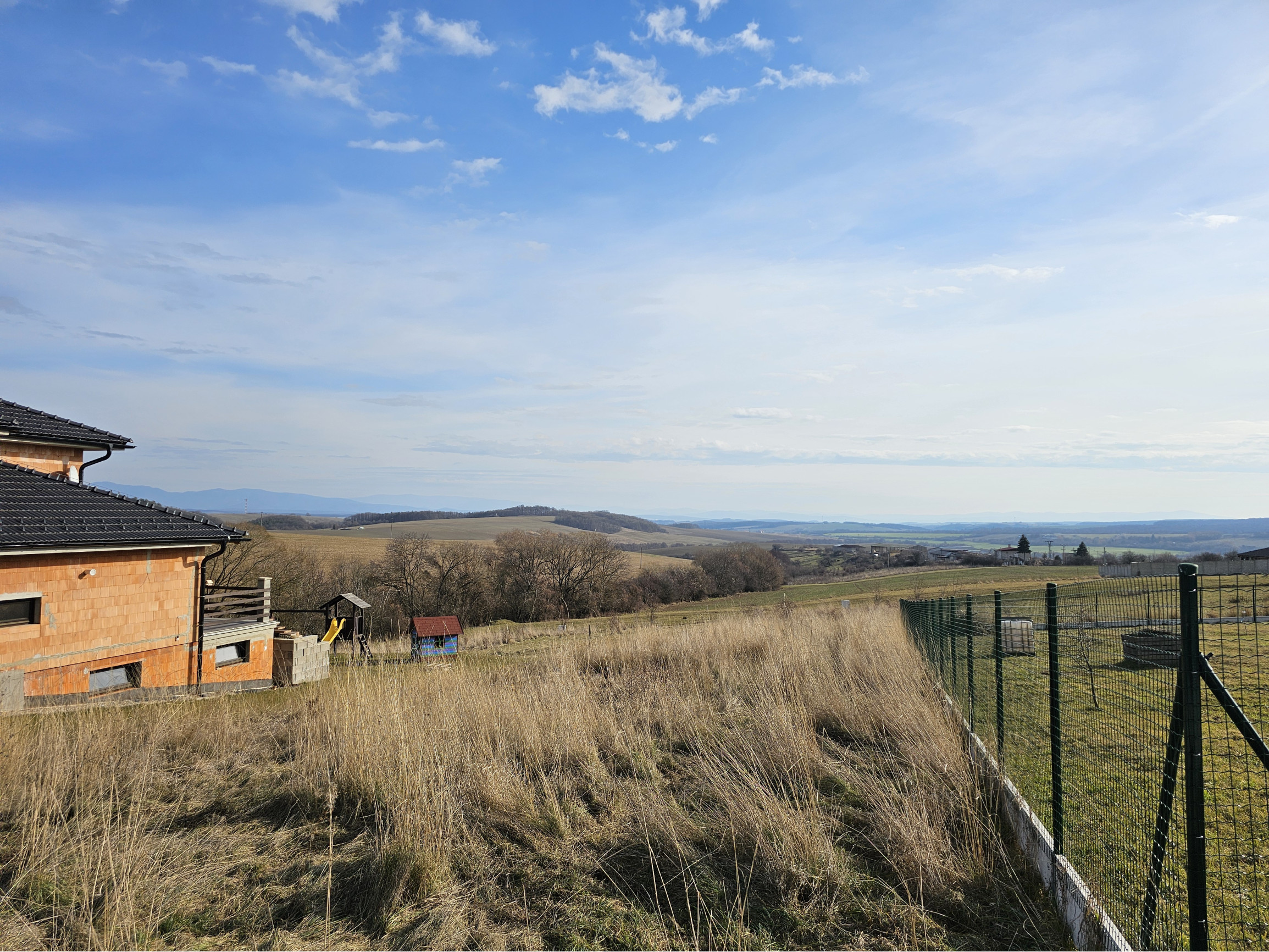 Stavebný pozemok krásny výhľad Trenčianske Mitice NA PREDAJ