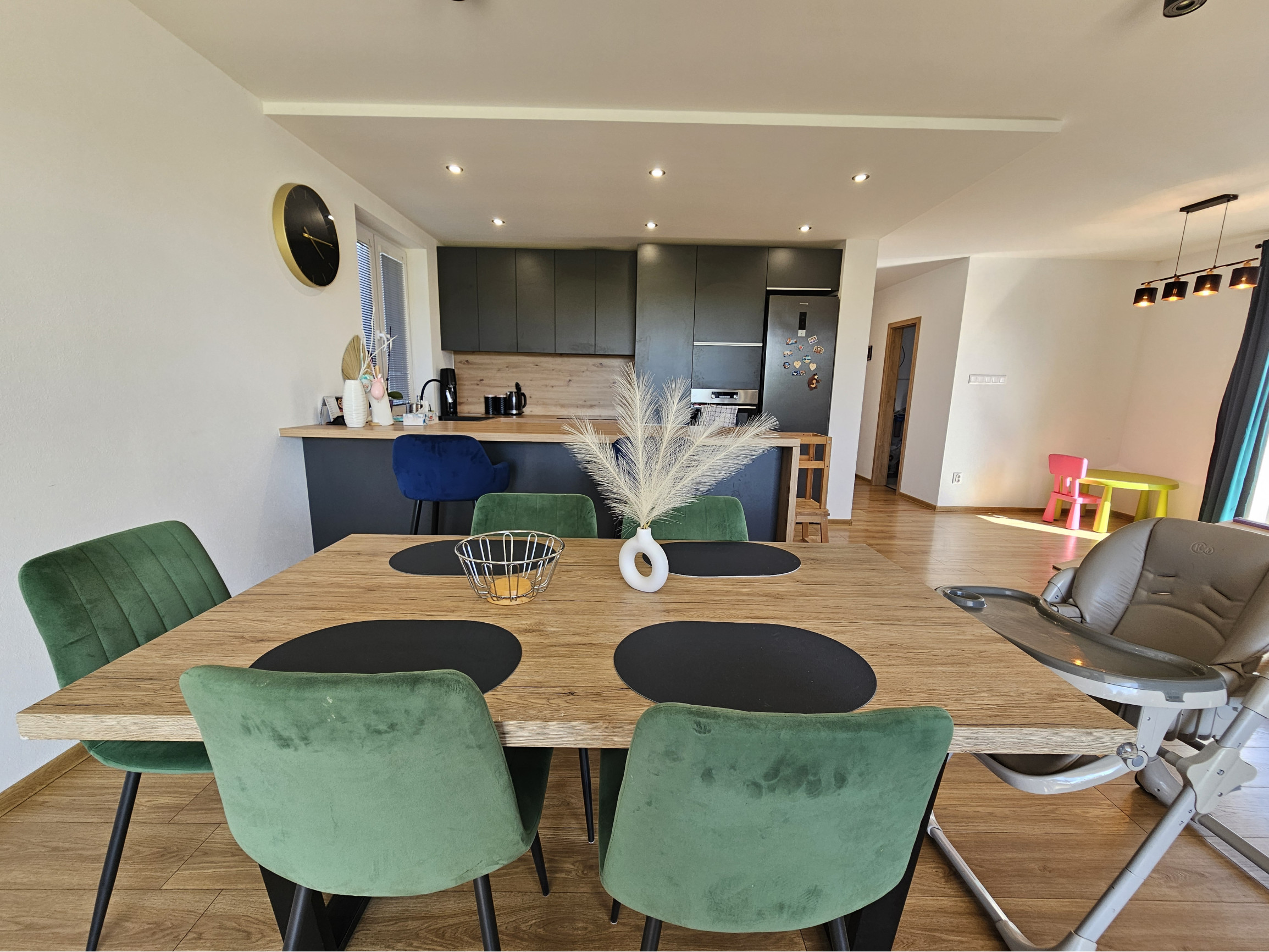 Novostavba 4i RD Kuzmice - na skok od Topoľčian - NA PREDAJ