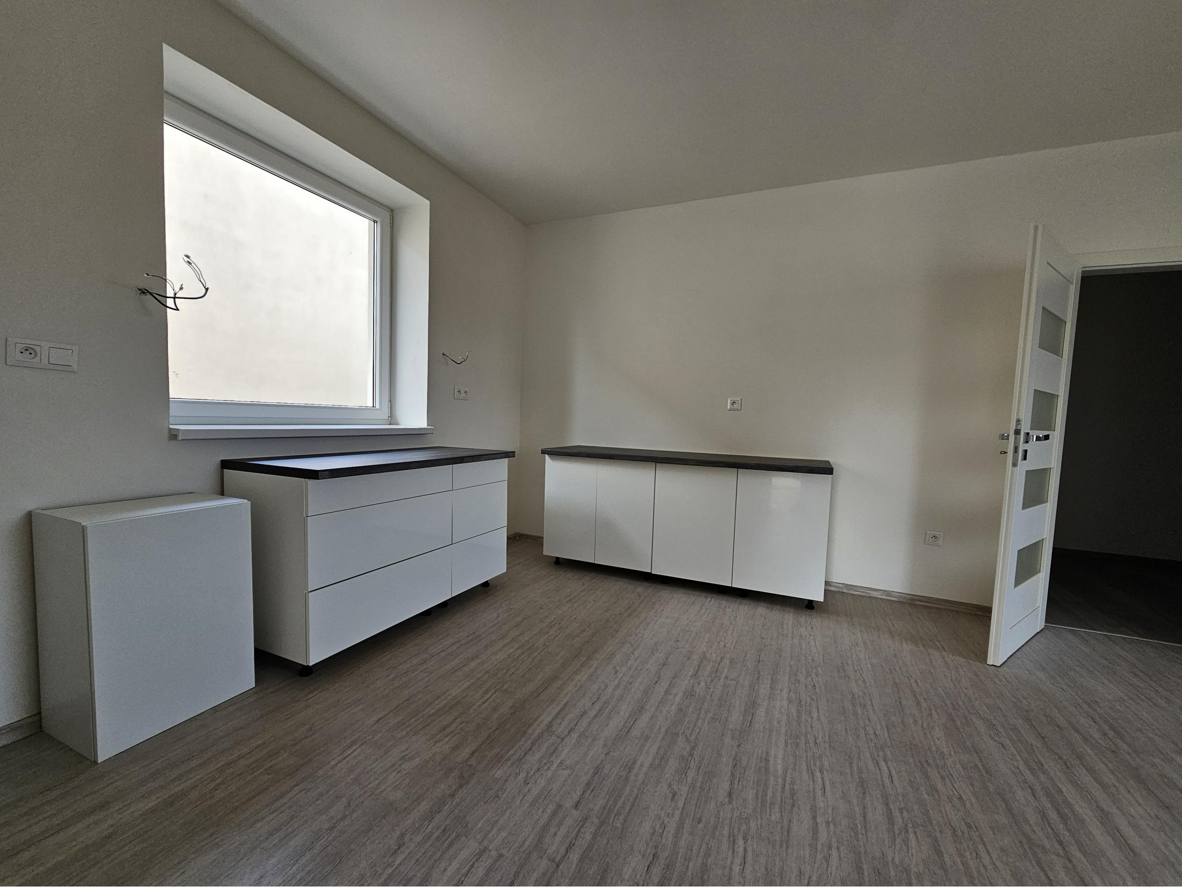 Novostavba 3 izbového bytu s parkovaním - Svinná NA PREDAJ