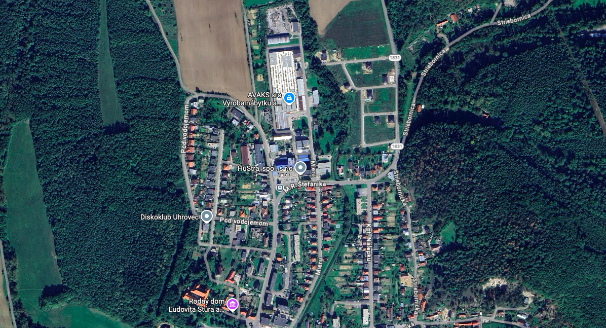 Pozemok na stavbu RD Uhrovec na predaj - 550m2, šírka 17m