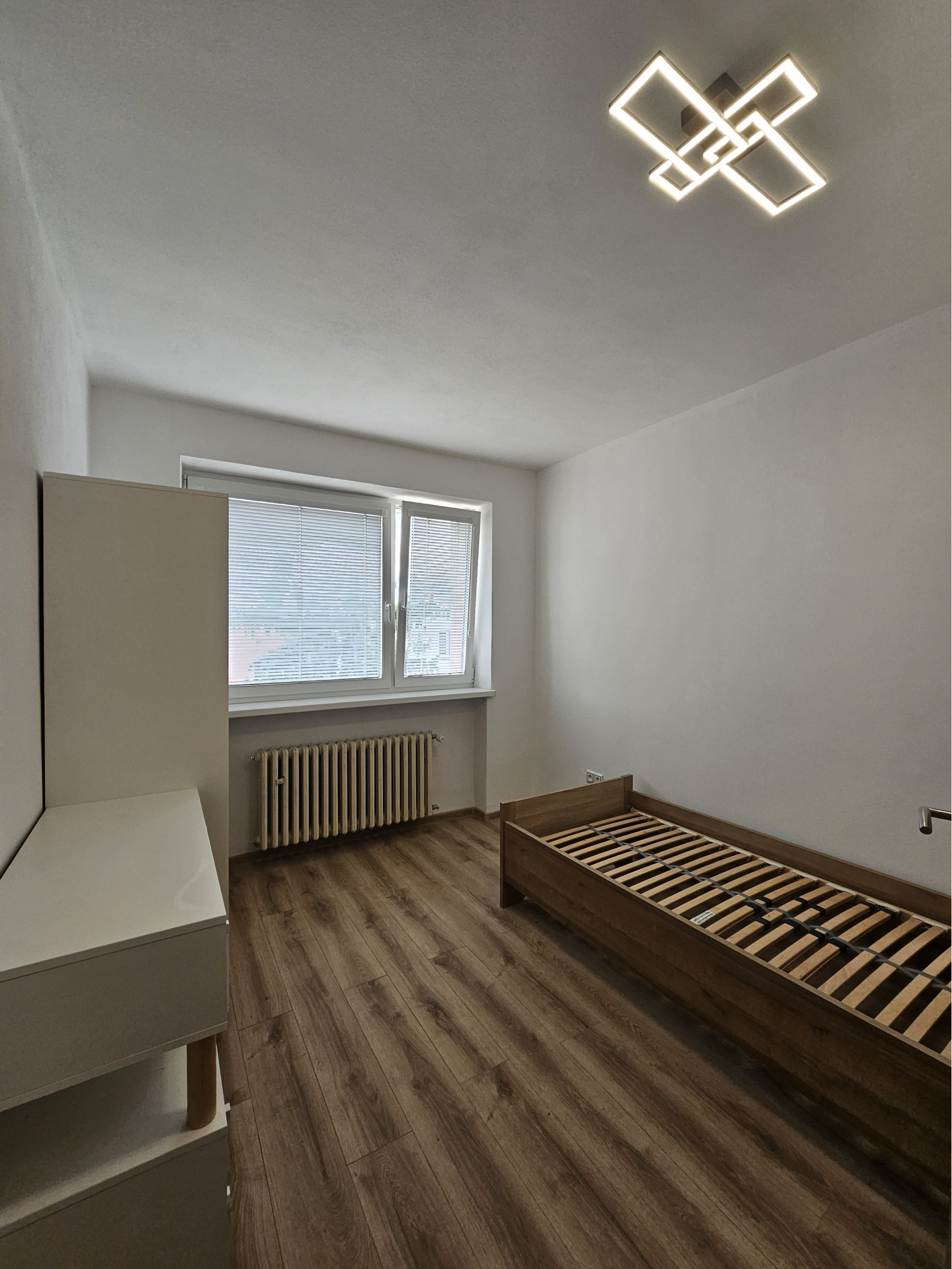 Prenájom 3 izbového bytu Trenčín, Sihoť-Švermova+PARKOVISKO