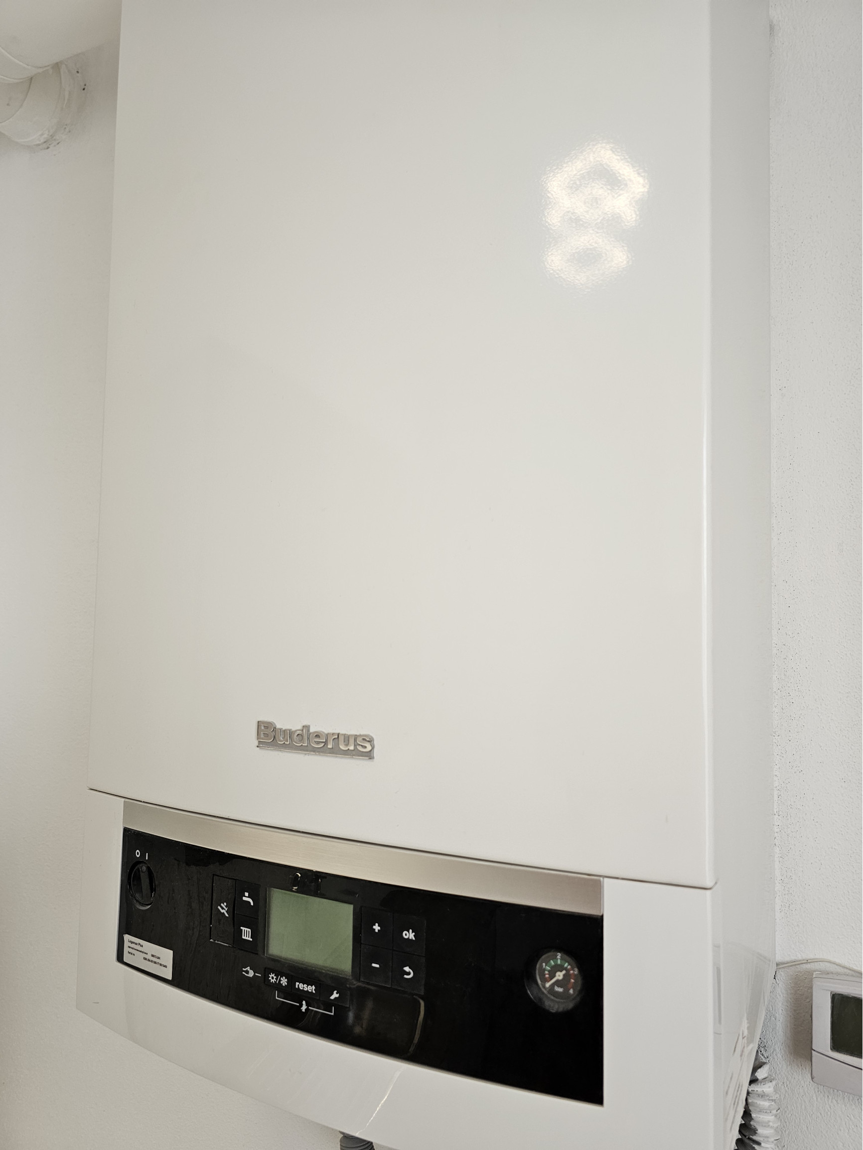 Prenájom 3 izbového bytu Trenčín, Sihoť-Švermova+PARKOVISKO