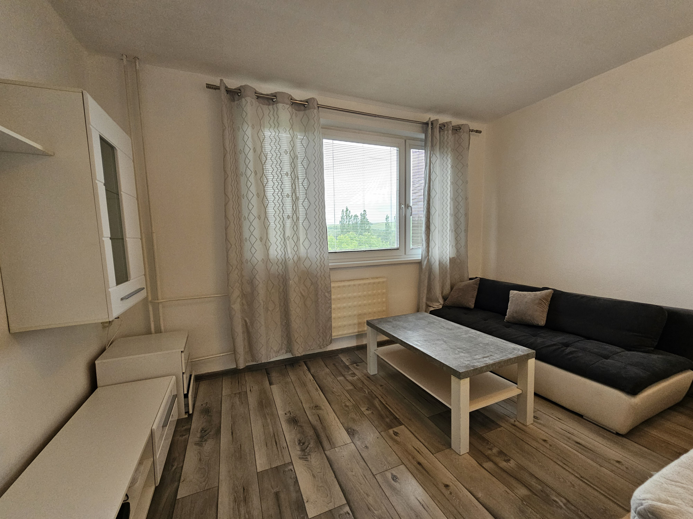 PRENÁJOM 2i bytu Bánovce, sídlisko Dubnička