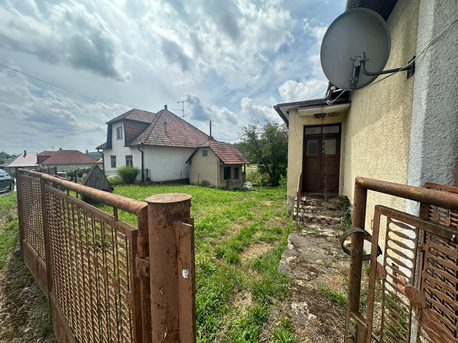 4 izbový rodinný dom v krásnom prostredí-pred rekonštrukciou