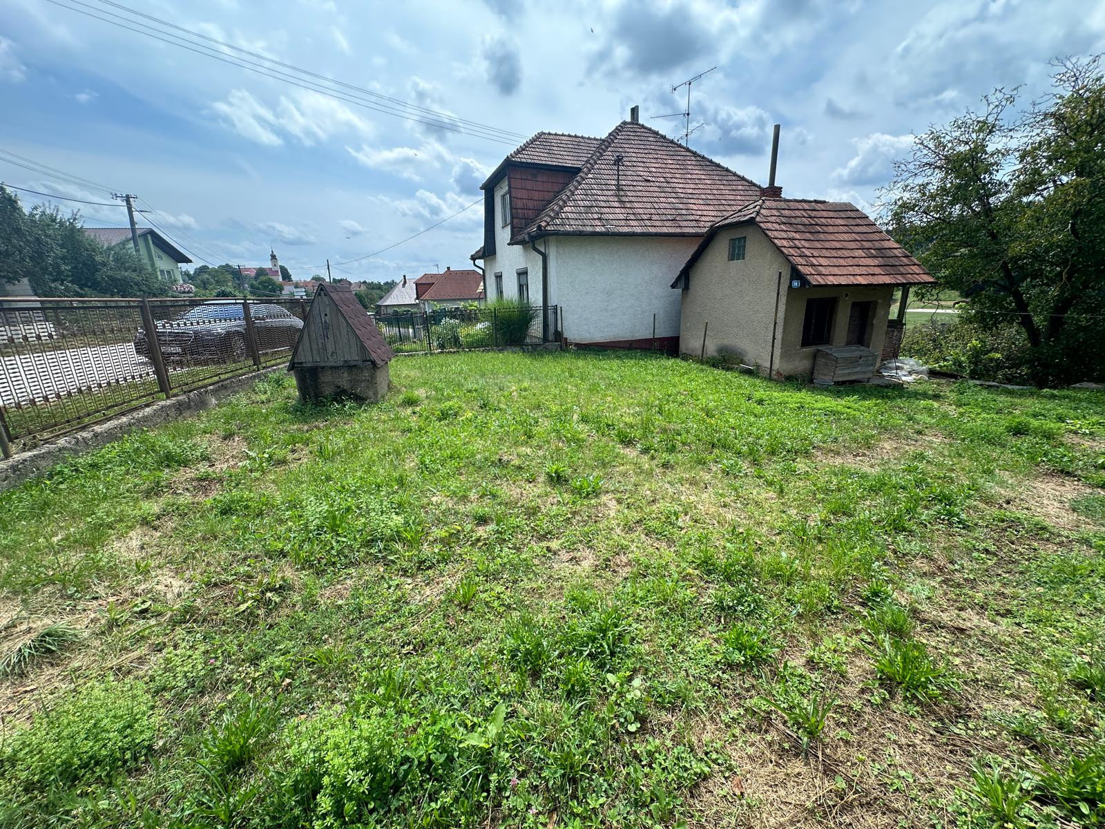 4 izbový rodinný dom v krásnom prostredí-pred rekonštrukciou