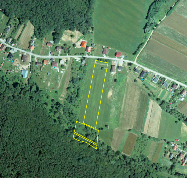 Jedinečný stavebný pozemok - 9899m2 pod Považským Inovcom