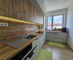 3i byt Trenčín prenájom , NOVOSTAVBA, 2x parking