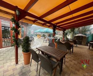 Predaj reštauračného zariadenia a priľahlých prevádzok