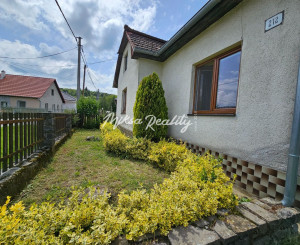 REZERVOVANÉ - Veľký RD s 2 byt. jednotkami na rovnom pozenku