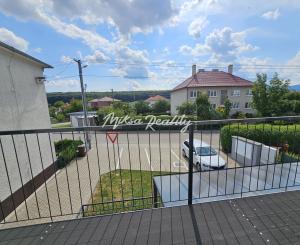 Novostavba 3 izbového bytu s parkovaním - Svinná NA PREDAJ