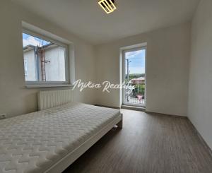 Novostavba 3 izbového bytu s parkovaním - Svinná NA PREDAJ