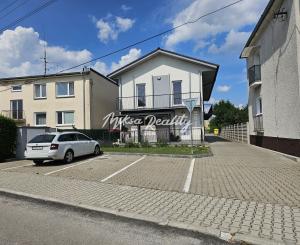 Novostavba 3 izbového bytu s parkovaním - Svinná NA PREDAJ