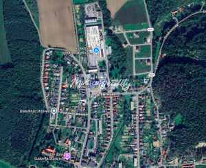 Pozemok na stavbu RD Uhrovec na predaj - 550m2, šírka 17m