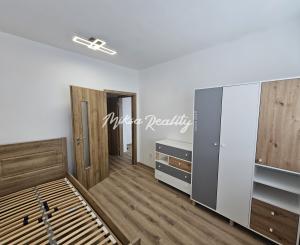 Prenájom 3 izbového bytu Trenčín, Sihoť-Švermova+PARKOVISKO