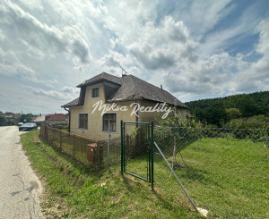 4 izbový rodinný dom v krásnom prostredí-pred rekonštrukciou