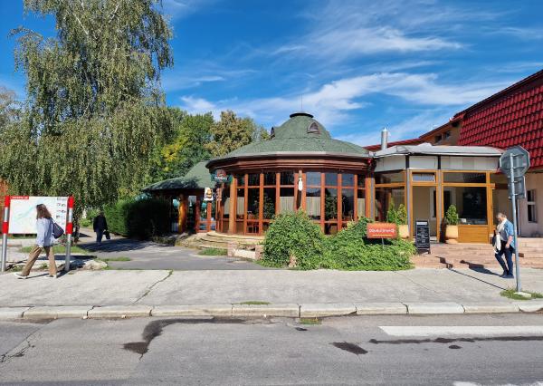 Predaj reštauračného zariadenia a priľahlých prevádzok