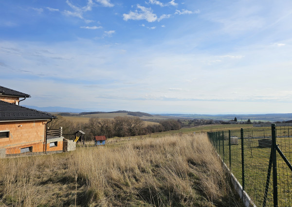 Stavebný pozemok krásny výhľad Trenčianske Mitice NA PREDAJ