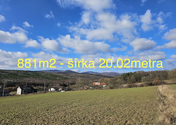 Stavebný pozemok 881m2 - Zlatníky pri Bánovciach na predaj