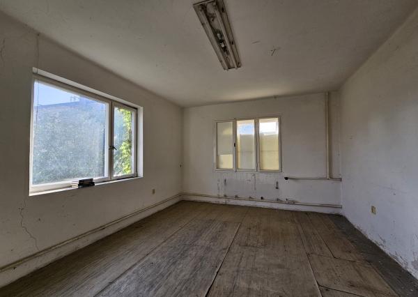 Rodinný dom v Topoľčanoch na okraji priemyselnej zóny