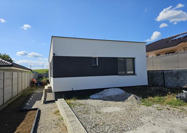 Novostavba 4i RD Kuzmice - na skok od Topoľčian - NA PREDAJ