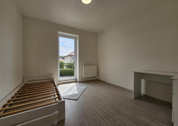 Novostavba 3 izbového bytu s parkovaním - Svinná NA PREDAJ