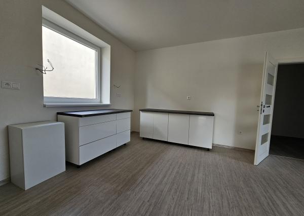 Novostavba 3 izbového bytu s parkovaním - Svinná NA PREDAJ