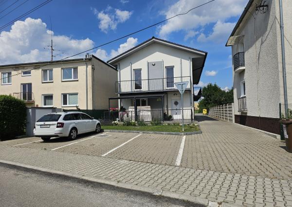 Novostavba 3 izbového bytu s parkovaním - Svinná NA PREDAJ