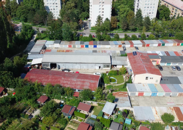 Priemyselno-polyfunkčný objekt v centre Novej Dubnice-PREDAJ