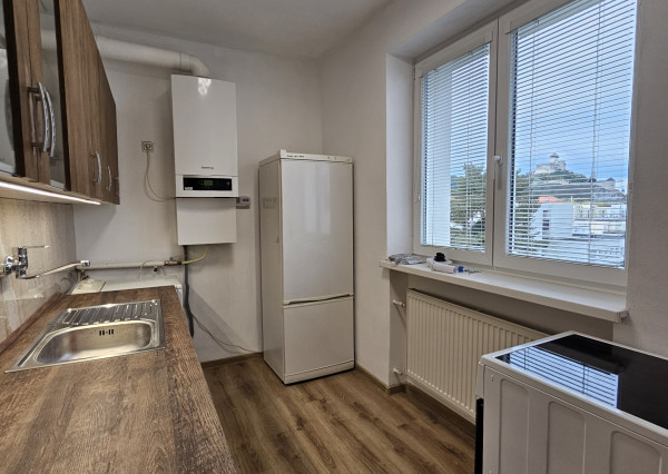 Prenájom 3 izbového bytu Trenčín, Sihoť-Švermova+PARKOVISKO