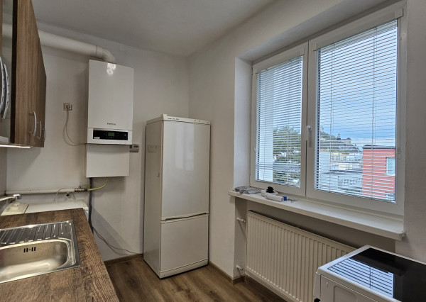 Prenájom 3 izbového bytu Trenčín, Sihoť-Švermova+PARKOVISKO