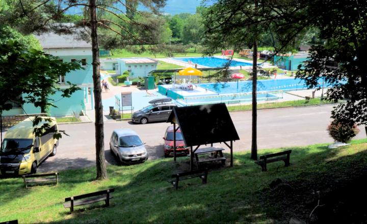 10 lôžková chatka po rekonštrukcii - Chalmová - EXKLUZÍVNE - fotografia 2