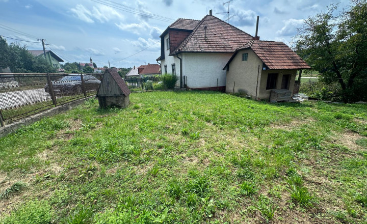4 izbový rodinný dom v krásnom prostredí-pred rekonštrukciou - fotografia 5