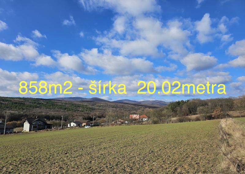 Slnečné stavebné pozemky IBV Zlatníky 858m2 - na predaj