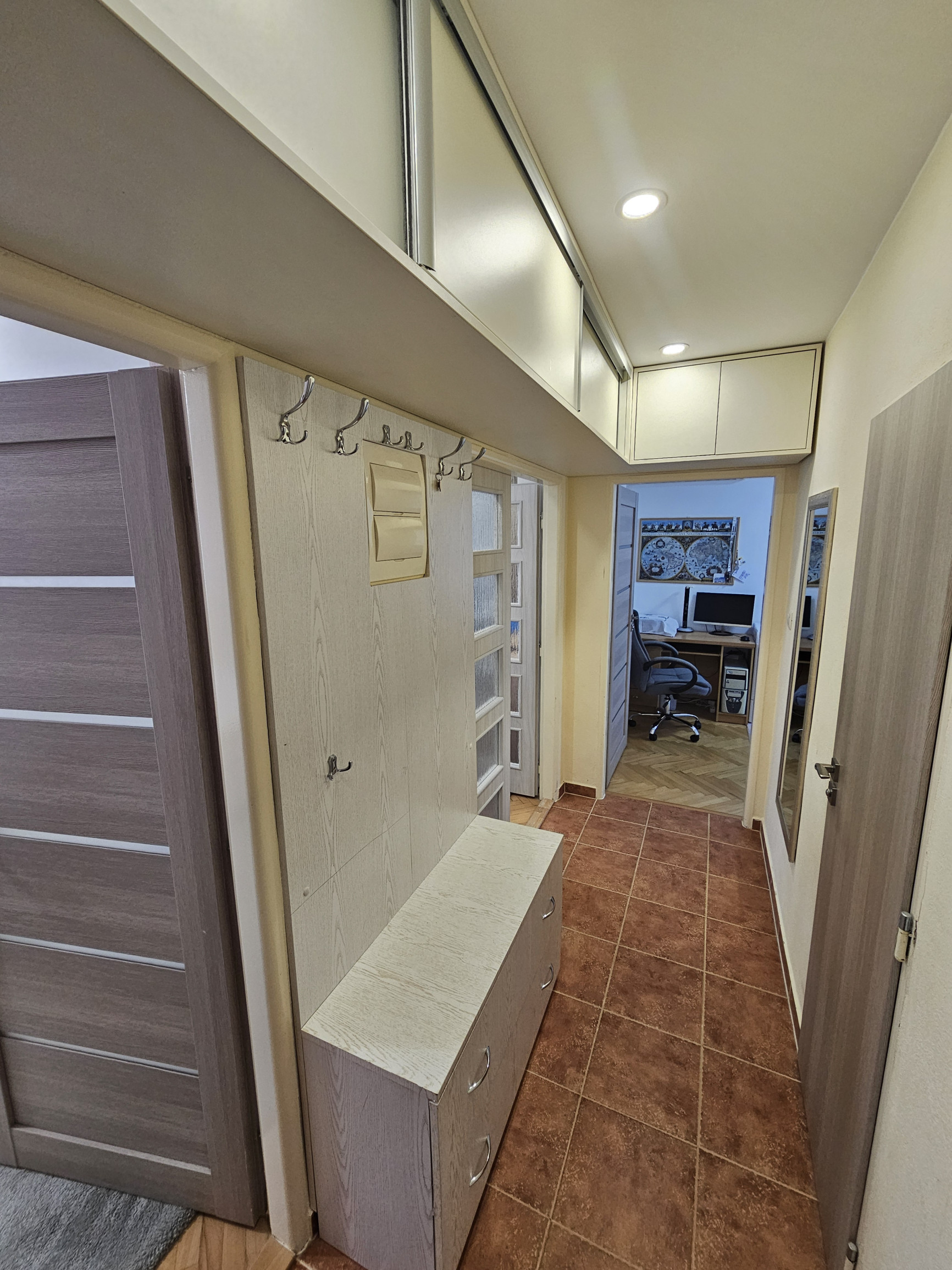 3-izbový byt po rekonštrukcii s balkónom v obci Uhrovec